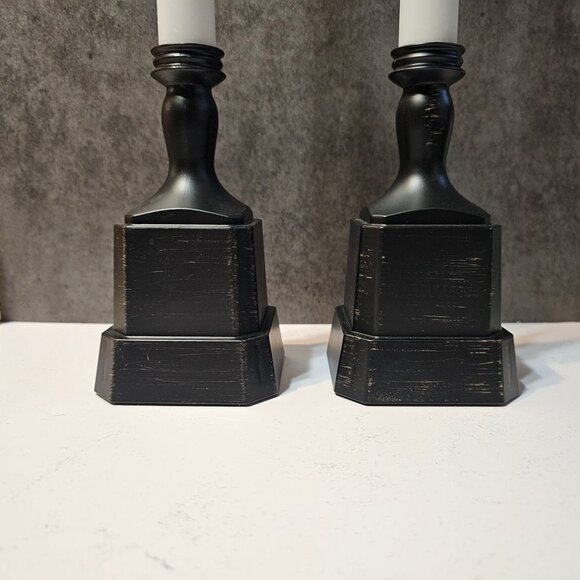 Illumaflame LED Flickering Candles With Black Distressed Bases 2-Piece Set Preow